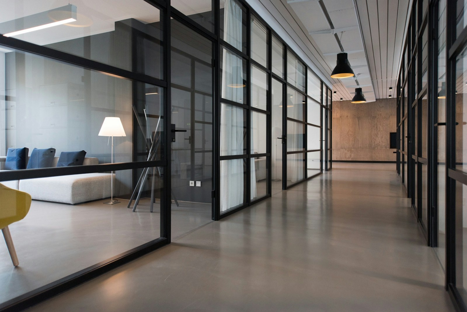Ambiente di lavoro professionale, ordinato e accogliente